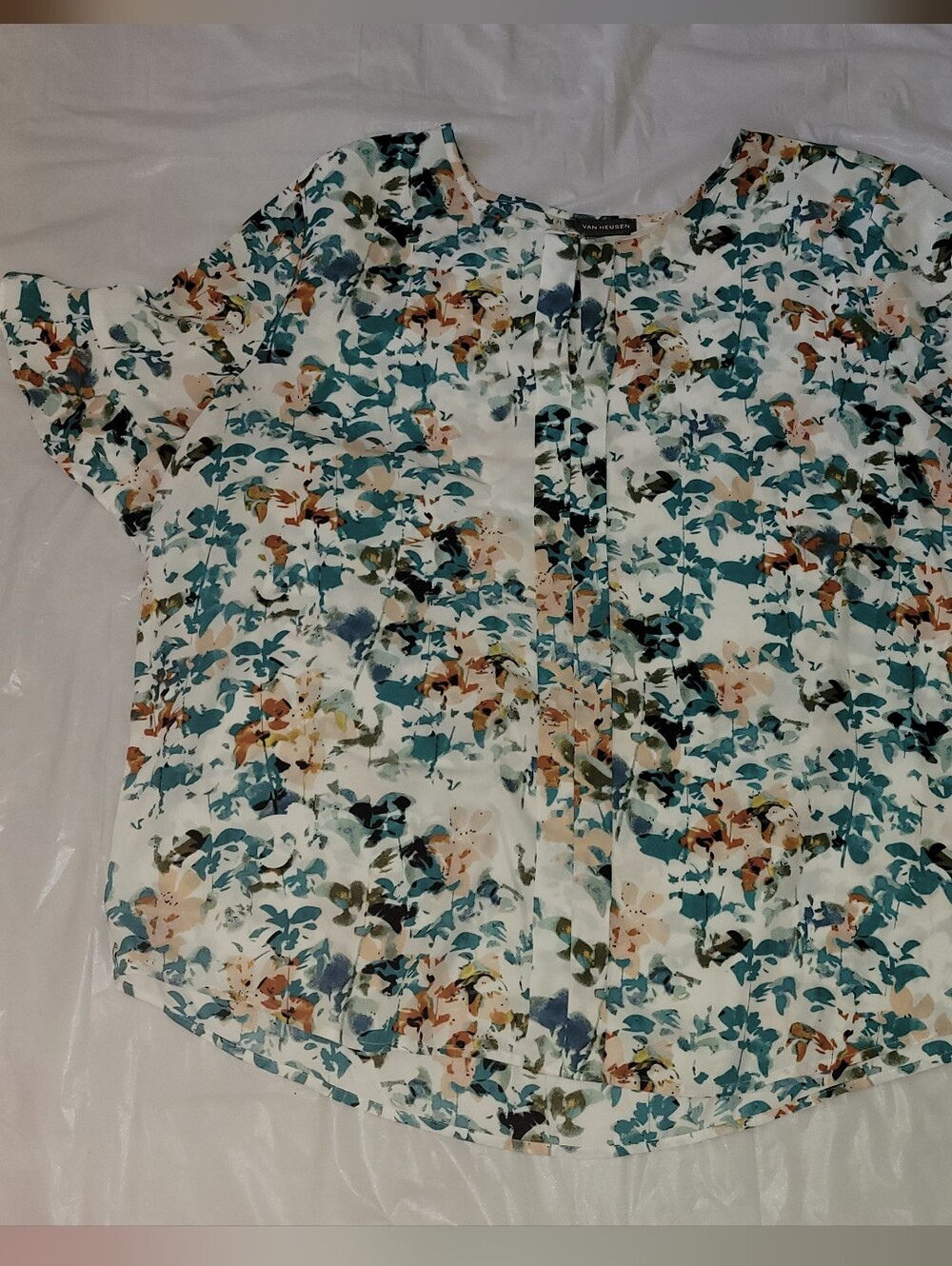Floral Print Short-Sleeve Blouse in Teal and Cream